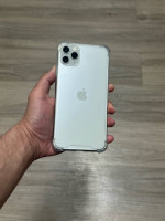 Unlocked iPhone 11 PRO MAX 256 GB