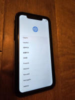 iPhone Xr 64 GB Unlocked for Any Carrier