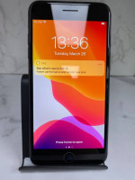 iPhone 8 Plus 64gb Unlocked ID: 06075