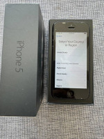 iPhone 5 Model A 1429 CDMA+ GSM Unlocked Model Preowned (16GB)