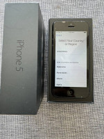 iPhone 5 Model A 1429 CDMA+ GSM Unlocked Model Preowned (16GB)