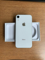 Apple iPhone XR, Unlocked, 64GB, White