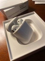 Apple AirPods (1st generation)