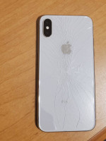 iPHONE X 64GB [AT&T/Cricket] cracked back