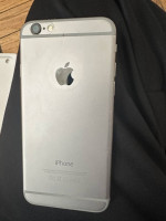 iPhone 6 (separate headphone jack)