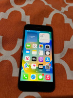 Iphone SE 2nd gen 64GB AT&T