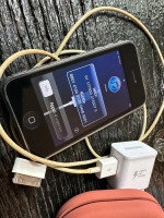 Apple iPhone 3G A1241 (AT&T) 3G Smartphone - black 8gb