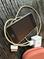 Apple iPhone 3G A1241 (AT&T) 3G Smartphone - black 8gb