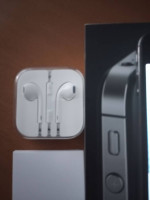 Iphone 4 8GB Black - With Accessories Great Condition
