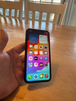 Unlocked iPhone - iPhone 6S, iPhone XR, iPhone SE