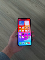 Unlocked iPhone XS MAX with 256 GB