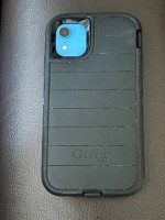 Apple iPhone 128gb XR - blue carrier unlocked - private seller . Firm