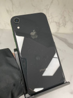 iPhone XR 64gb Unlocked ID: 00778