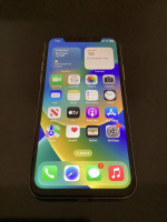 Apple iPhone X 64 GB - GSM - Unlocked -Hexa core cpu -