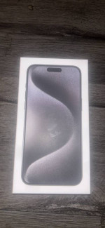 IPHONE 15 Pro Max (1000$obo)