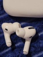 Apple airpods pro 1st generation