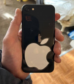 Apple iPhone SE 64GB $100