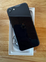 Apple iPhone SE 3rd (latest) Gen - Unlocked - 64 GB - Midnight