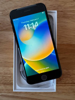 Apple iPhone SE 3rd (latest) Gen - Unlocked - 64 GB - Midnight