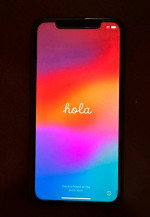 Unlocked iPhone XR 64 GB mint