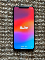 iPhone XS, 64 GB Space Gray -- Unlocked
