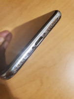 iPHONE X 64GB cracked back (Cricket /ATT Prepaid)