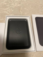 Brand new Apple wallet leather black Model A2504