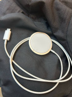 Magnetic Cell Phone Charger