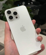 Apple iPhone 15 Max 256 gb Qhite Titanium