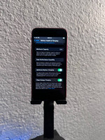 Great conditon iphone se 2nd gen 64gb product red unlocked