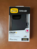 Otterbox defender series iPhone13 Pro New