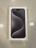 iPhone 15 Pro 128 GB Unlocked Black Titanium Mint / Like New
