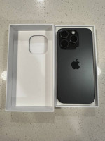 iPhone 15 Pro 128 GB Unlocked Black Titanium Mint / Like New