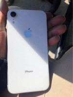 iPhone XR (white)