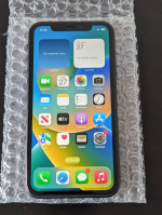 iPhone 11 (64GB) Carrier Unlocked Black