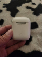 Apple Airpods 2nd Gen Charging Case W/ Cover
