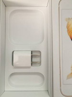 New Apple 5W USB Power Adapter