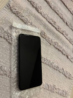 Like New Unlocked Apple iPhone XS Max (Black) 64GB