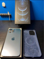 **UNLOCKED iPhone 12 Pro Max**