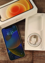 Apple iPhone 12 64 GB in White (MINT)