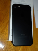 iPhone 7 32 GB Very Clean and Works Great