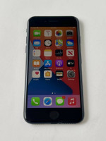 Unlocked iPhone SE 64GB 2nd gen 2020.🔋100%