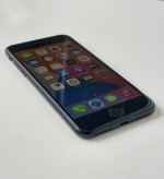 Unlocked iPhone SE 64GB 2nd gen 2020.🔋100%