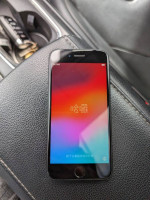 iPhone SE like new, iOS 17.4