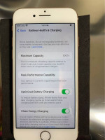 iPhone 8 64GB Rose Gold (UNLOCKED)