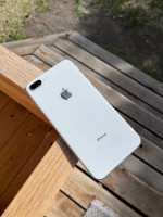 64g IPhone 8 plus lightly used