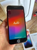 iPhone SE RED NEW