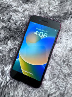 iPhone SE UNLOCKED any carrier or country
