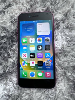 iPhone SE 2020 Model UNLOCKED