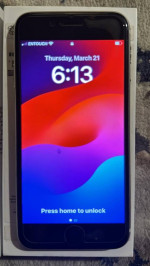 Like New Iphone SE 3rd Gen. Unlocked 64GB White